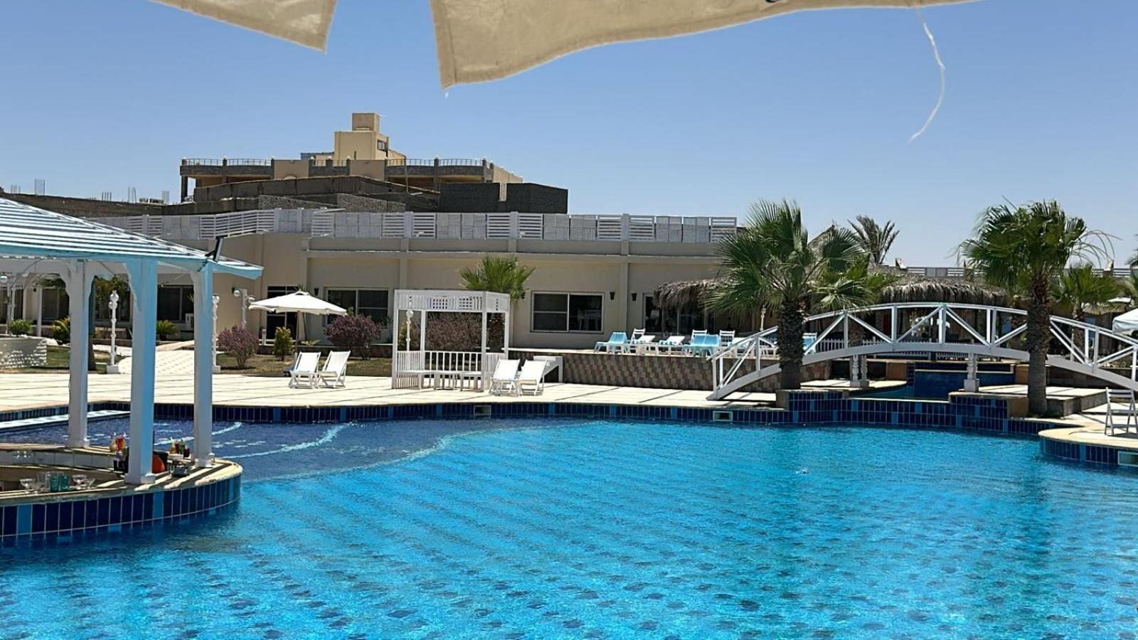 מרסה מטרוהה Grand Waha Resort מראה חיצוני תמונה