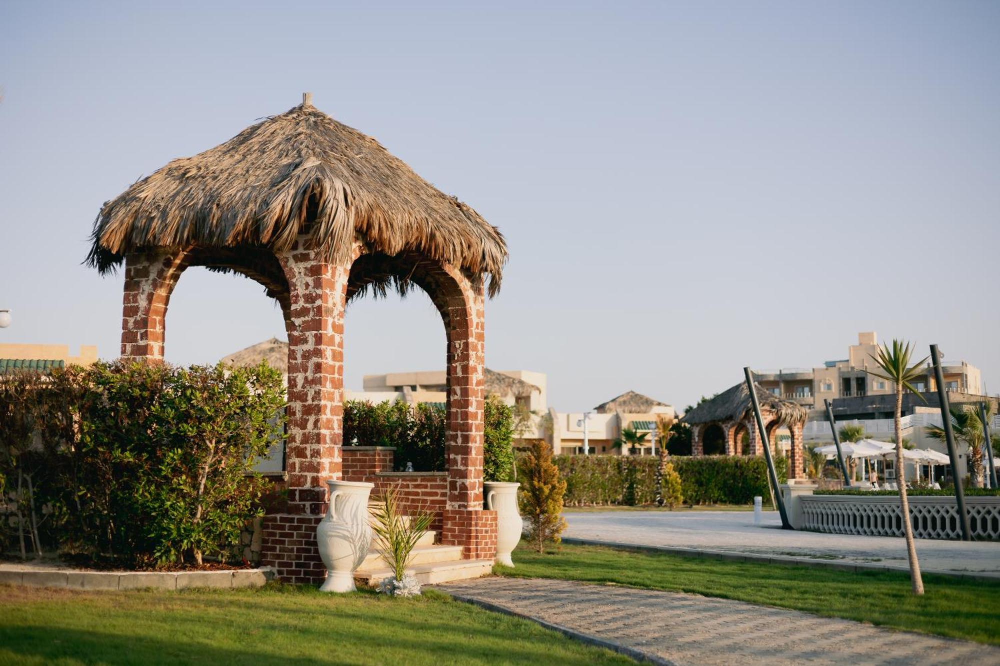 מרסה מטרוהה Grand Waha Resort מראה חיצוני תמונה