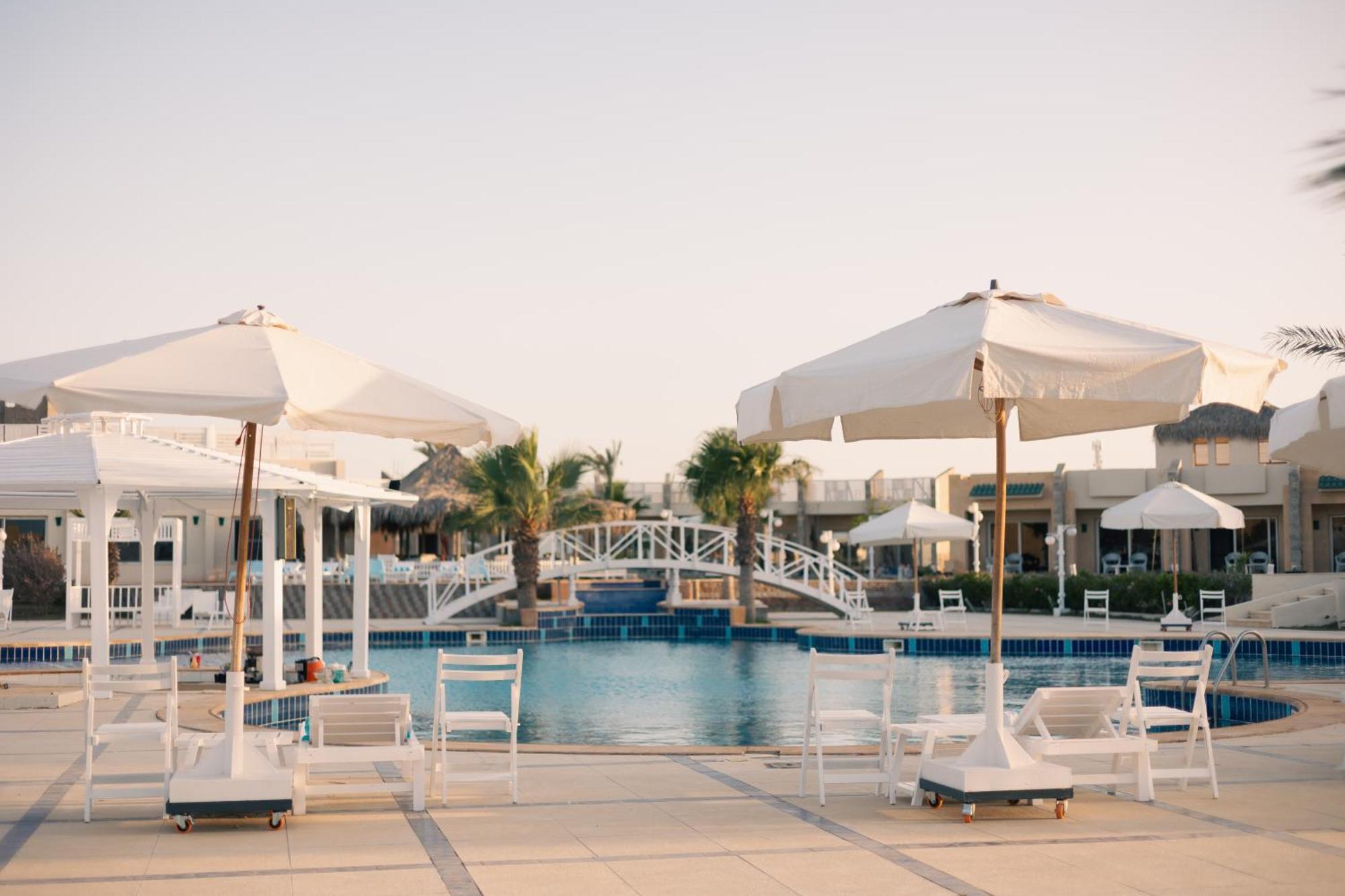 מרסה מטרוהה Grand Waha Resort מראה חיצוני תמונה
