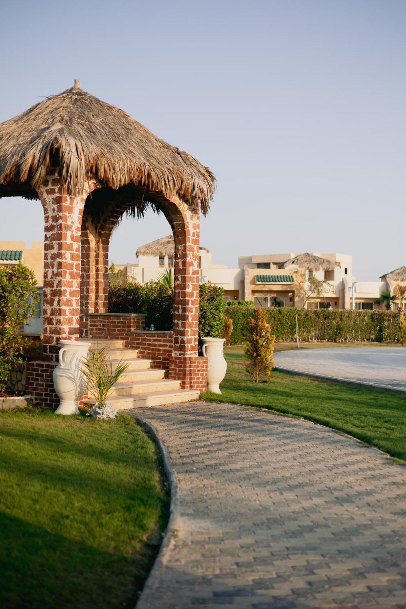 מרסה מטרוהה Grand Waha Resort מראה חיצוני תמונה