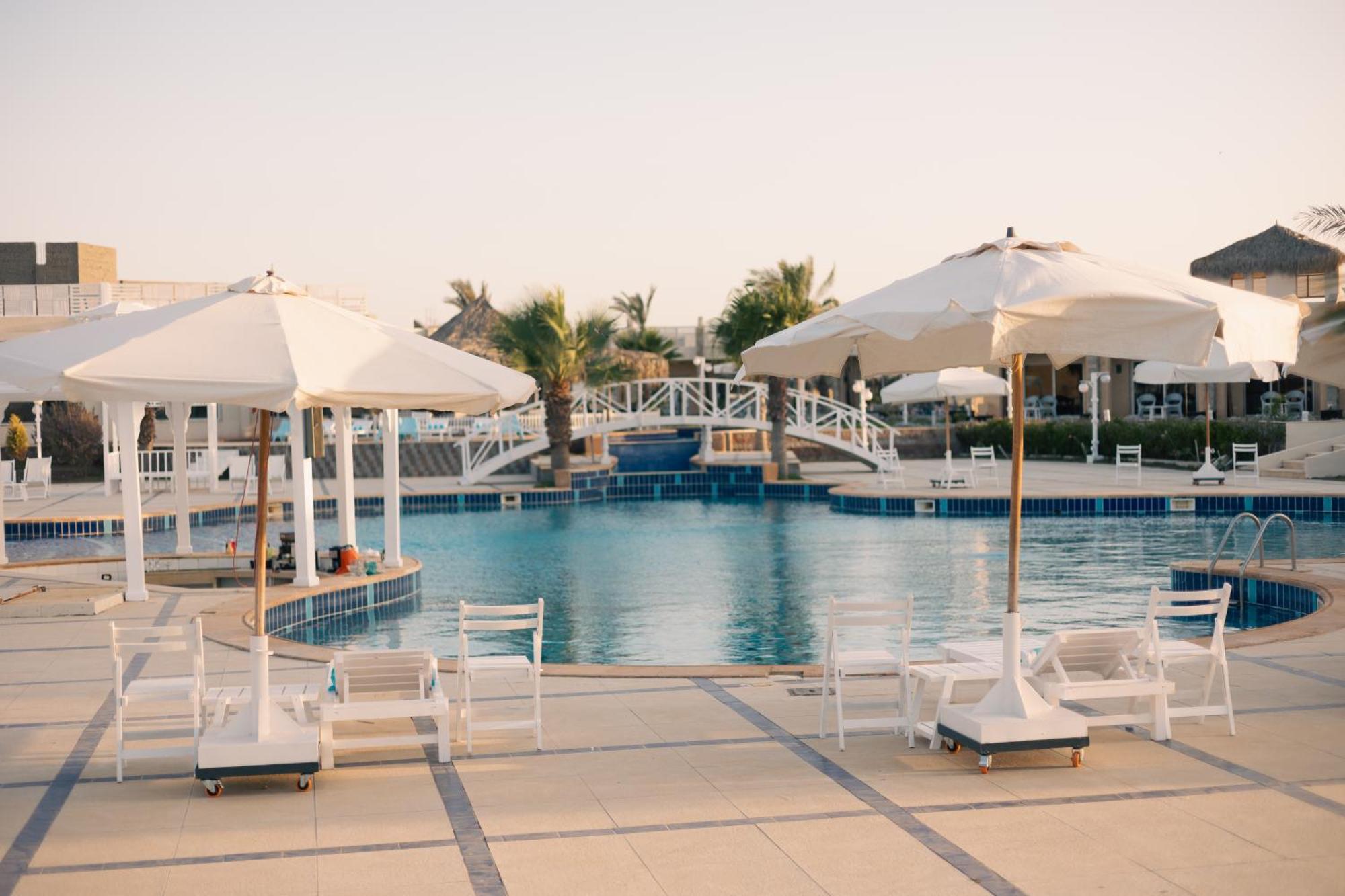 מרסה מטרוהה Grand Waha Resort מראה חיצוני תמונה