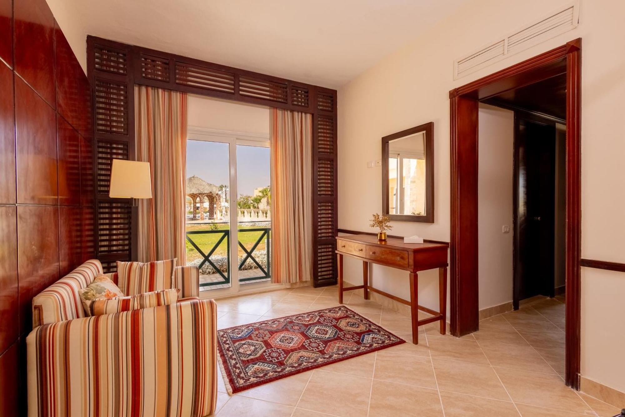מרסה מטרוהה Grand Waha Resort מראה חיצוני תמונה